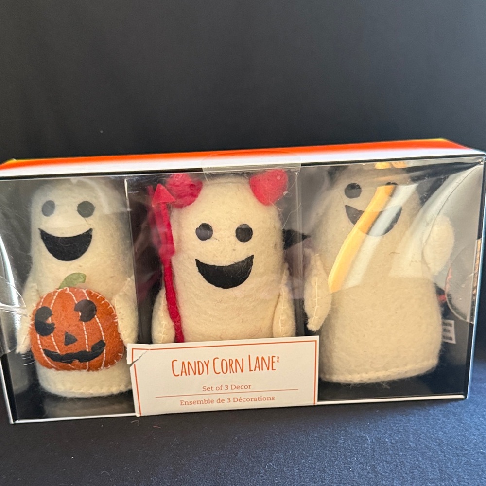 Candy Corn Lane Handmade Halloween Ghost Decor Set Handmade Felt 4 1/2” ea